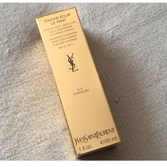 NEW YSL Touche Eclat Le Teint Awakening Foundation in B10 Porcelain - Picture 3 of 4